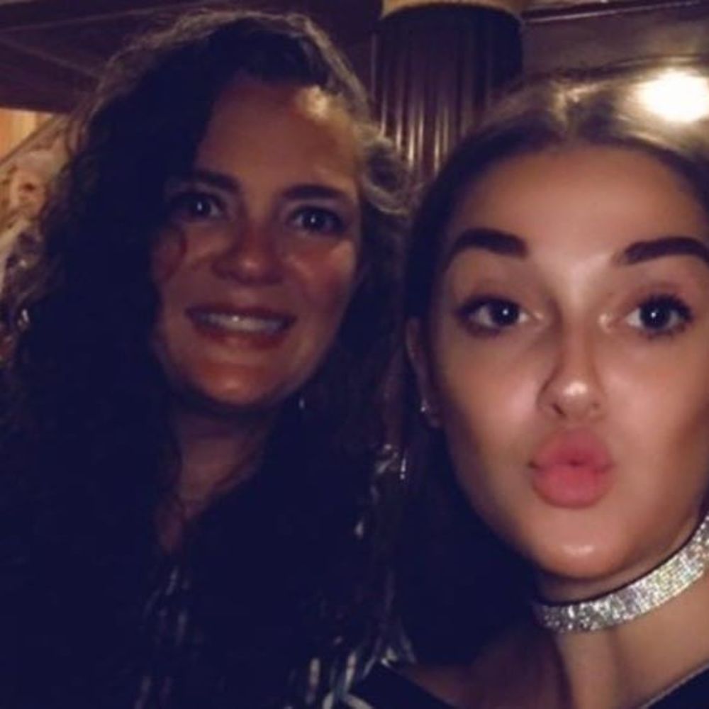 Meet your Posher, Sally